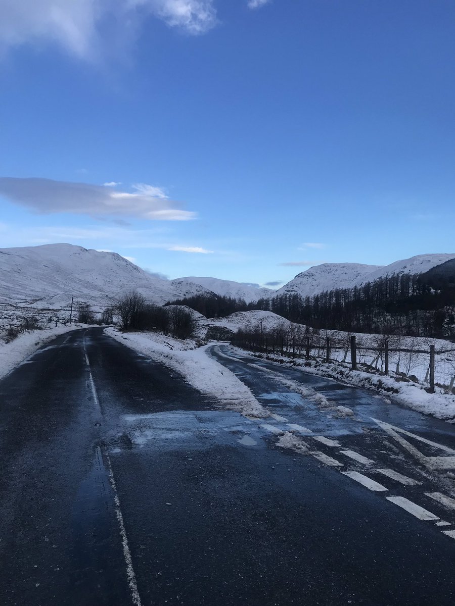 Love my drive2work each day. 86 mile round trip but it never gets old. Had2stop&take this picture on my way this morning 🙌🏼 #drive #work #pictureperfect #smaglen #perthshire #scotland #beautifulscotland #scotlandisnow #incredible #postcard #snow #winter #visitscotland #heaven