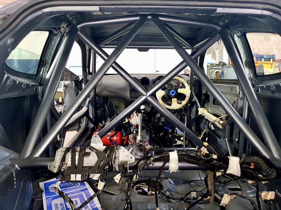 MitoRegister's tweet photo. We’re on the final manic week with the @MitoRegister car before Brands Hatch next weekend!! 🏁🇮🇹👍 I hope we get it finished!!! @alfaracer @AROCeastmids @AROC_UKofficial https://t.co/OEMjokFimh