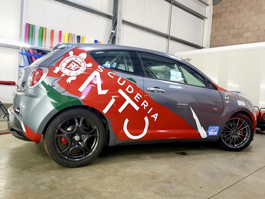 MitoRegister's tweet photo. We’re on the final manic week with the @MitoRegister car before Brands Hatch next weekend!! 🏁🇮🇹👍 I hope we get it finished!!! @alfaracer @AROCeastmids @AROC_UKofficial https://t.co/OEMjokFimh