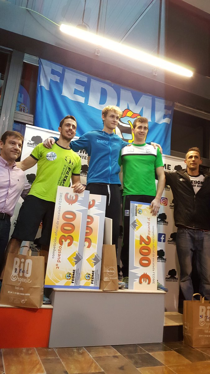 2° Prueba de Copa de España de Bloque. Compartiendo podium con Mikel y Alex. #boulder #climb #tokio2020