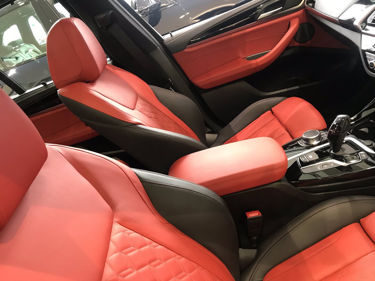 Sapporo Nishi Bmw X3 M40d展示しております 内装は赤黒 コンサドーレカラーです 笑 先ほどお客様をお見送りしている時に宮の沢にコンサバスが帰ってきておりました 明日はお休みをいただいております X3m40d Bmw Sapporo Nishi Bmw X3 M40d展示しております 内装は赤黒 コンサドーレカラーです 笑 先ほどお客様をお見送りしている時に宮の沢にコンサバスが帰ってきておりました 明日はお休みをいただいております X3m40d Bmw