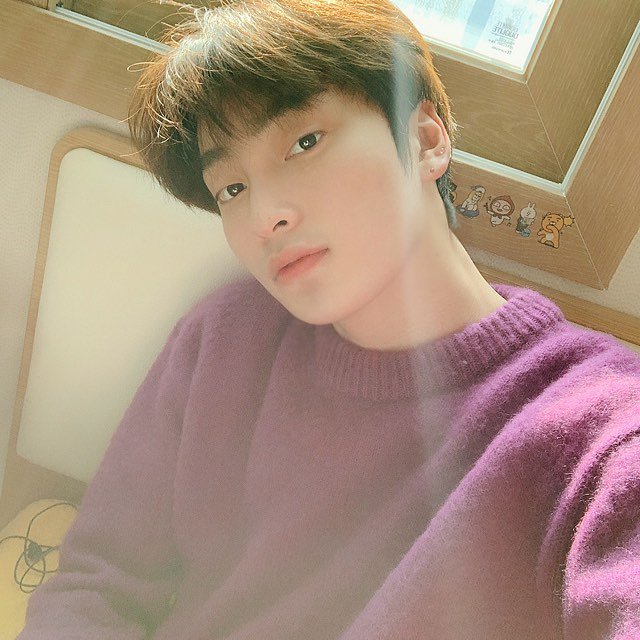 YangTaeseonph's tweet photo. [PIC] 
190317 Taeseon (trcng_official) Instagram update
#TAESEON #태선 #TRCNG #티알씨엔지

"#TRCNG #TAESEON
Wrap up the weekend well☀️"

Trans by: @sfangirl9 x @TRCNGph 

🍒 https://t.co/Jqoq7HpAh2
