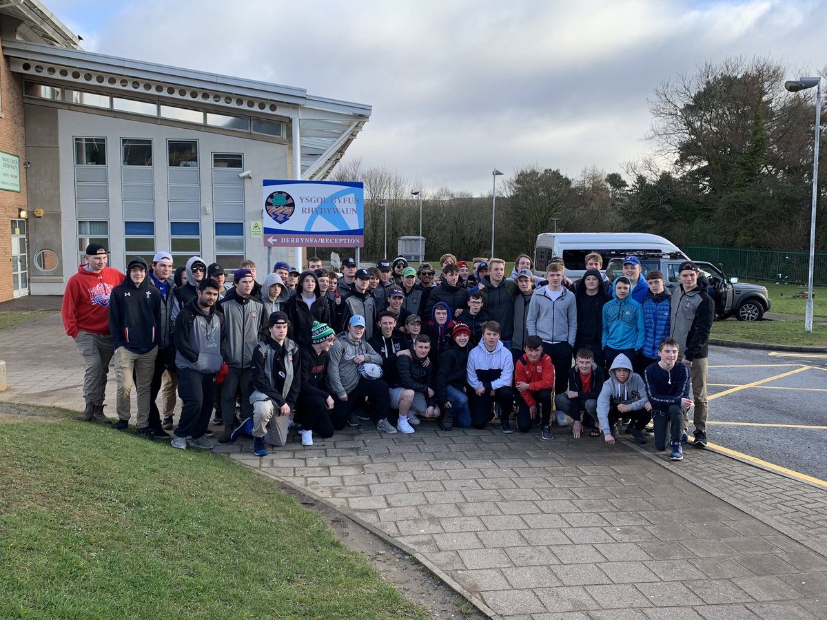 AGRhydywaunPE's tweet photo. Brilliant weekend with our good friends from @TASGriffins here in 🏴󠁧󠁢󠁷󠁬󠁳󠁿. Nothing but praise from our families who had the pleasure of hosting you all. Hopefully the start of lifelong friendships. @CraigGhoti #seeyouin2020 https://t.co/xAn6HTZH9F