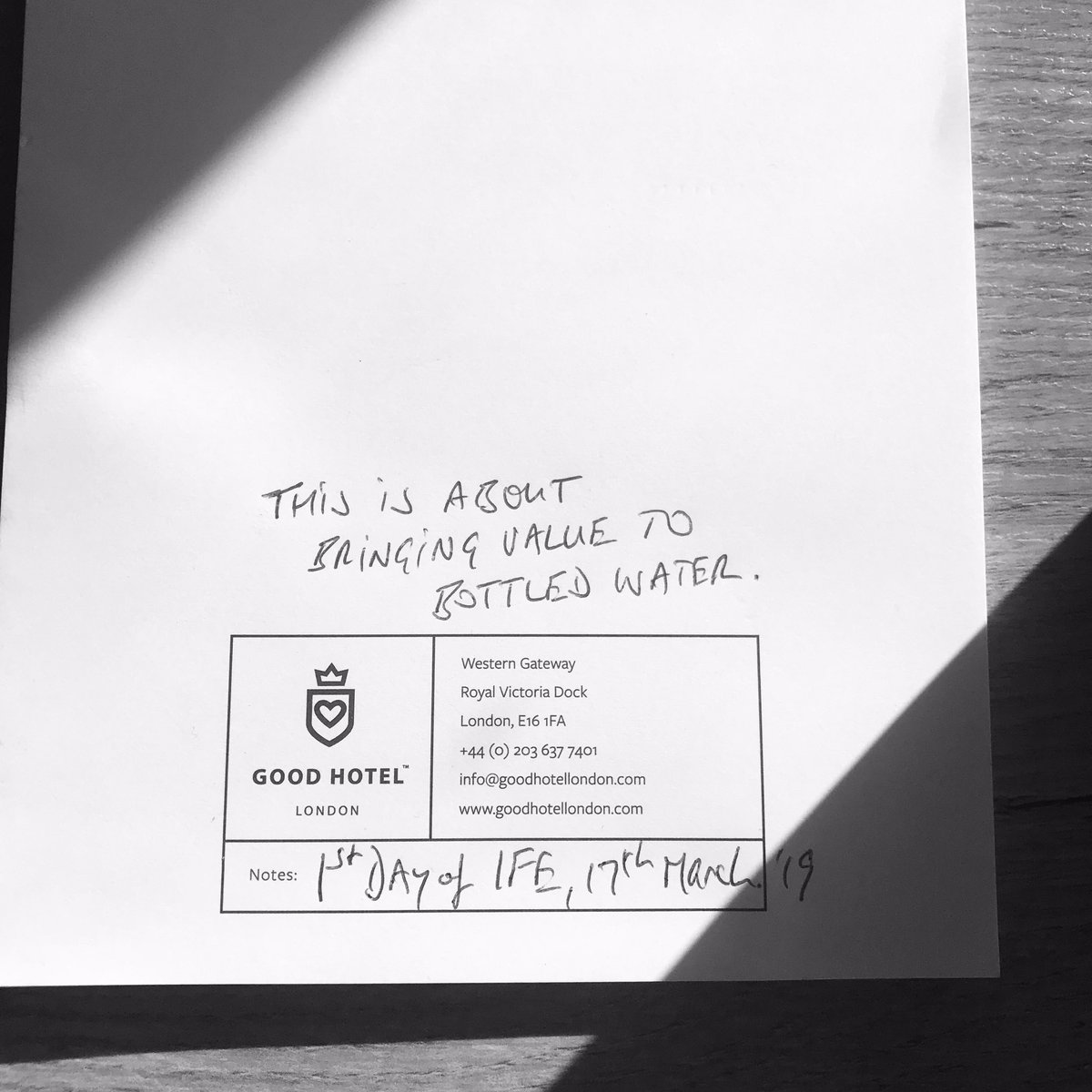 eaulab's tweet photo. Breakfast on the first morning of @ife_event Making a few small notes to articulate what we do, and why we do it, to someone who comes across @eaulab for the first time. #ife19 @goodhotelgroup #goodhotellondon •
•
•
#EauLab #NextGenerationWater #BodyHelpfulWater #PlantBased https://t.co/qMqcAz2Qi9