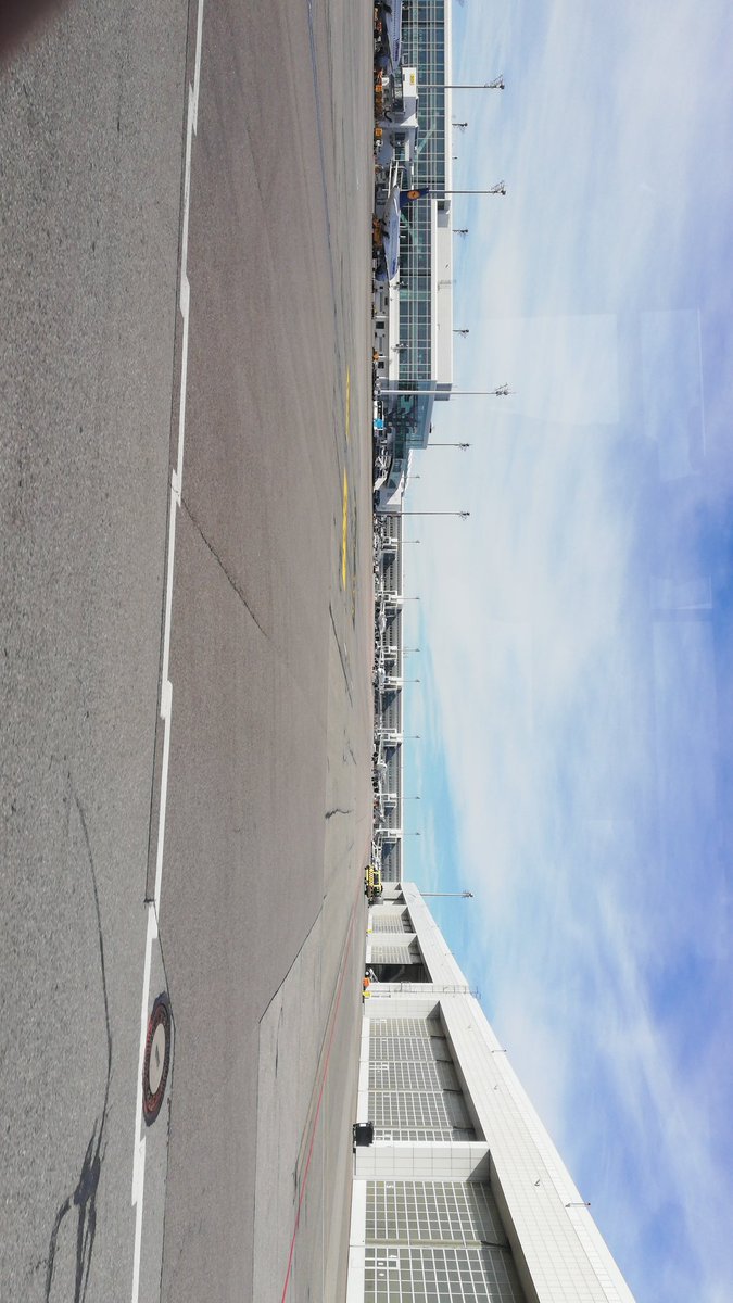 SUGRichter's tweet photo. Zwischenstopp auf dem Weg nach Schottland, um dort mit @andydalziell eine Woche #BMT, #bilateraleintegration zu lernen. Bin sehr neugierig und freue mich sehr! https://t.co/HaU6cHBDRF