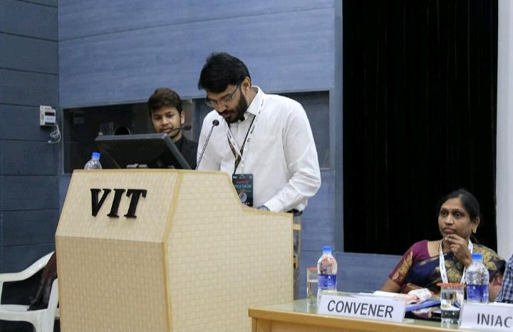 2k19Sus's tweet photo. #INIAC#Ideathon#jury#speech#innovation#clustering#association#analysis#ideas#reality#VIT https://t.co/8yv8c8s0Ii