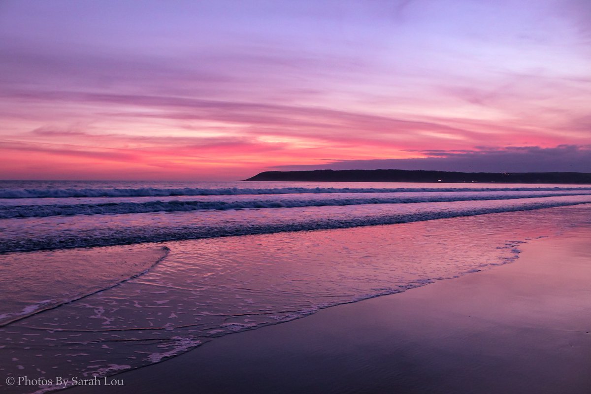 The ocean calms my restless soul
#sunset #walescoast #gower #ThreeCliffs #photography