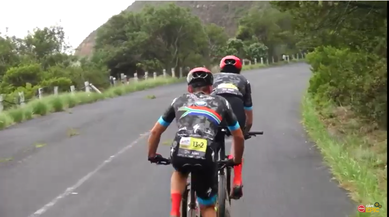 CapeEpic's tweet photo. @MattBeers55 leads @alanhatherly on Tafelberg Road toward Plum Pudding @LandRoverZA #TechnicalTerrain #EpicMen https://t.co/8zbjQ4Ziue
