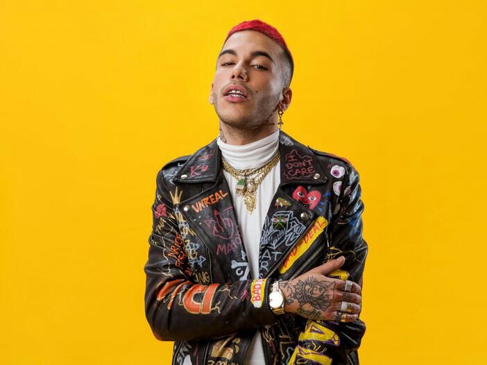 Aria di novità! Correte sul blog, tante novità su @fabriziomoropage <a href="/sferaebbasta/">Sfera Ebbasta</a> e @gionnyscandalreal vi stanno aspettando😉😉
#tuttoaccesoblog #fabriziomoro #sferaebbasta #gionnyscandal #news