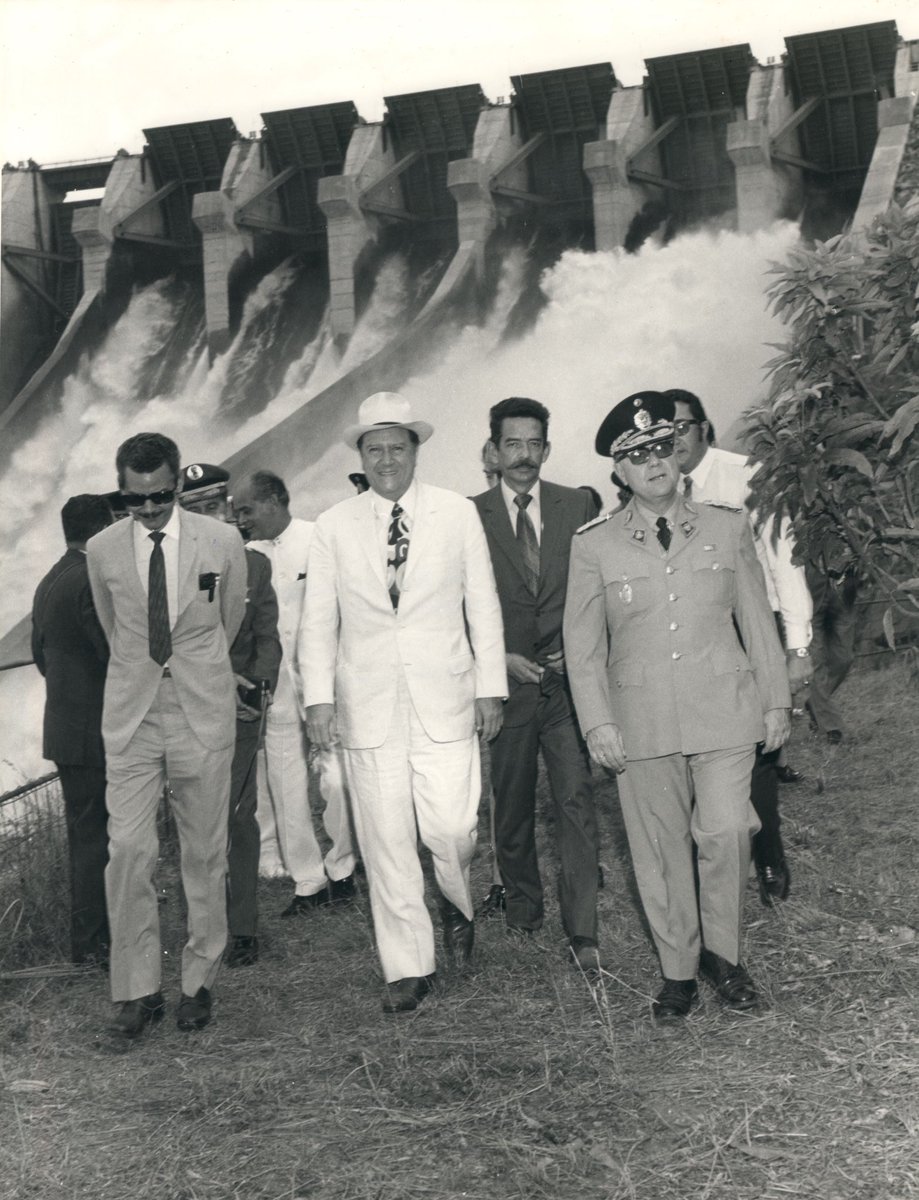 RafaelCalderaOf's tweet photo. Desde 1958 hasta 1998, todos los gobiernos democráticos respetaron el plan de inversiones en materia de energía eléctrica.

#Venezuela estaba en la vanguardia de América Latina.

Lo que vino después fue resultado de la indolencia, la impericia y la corrupción.

#VenezuelaCivil https://t.co/voZSRPvYN8