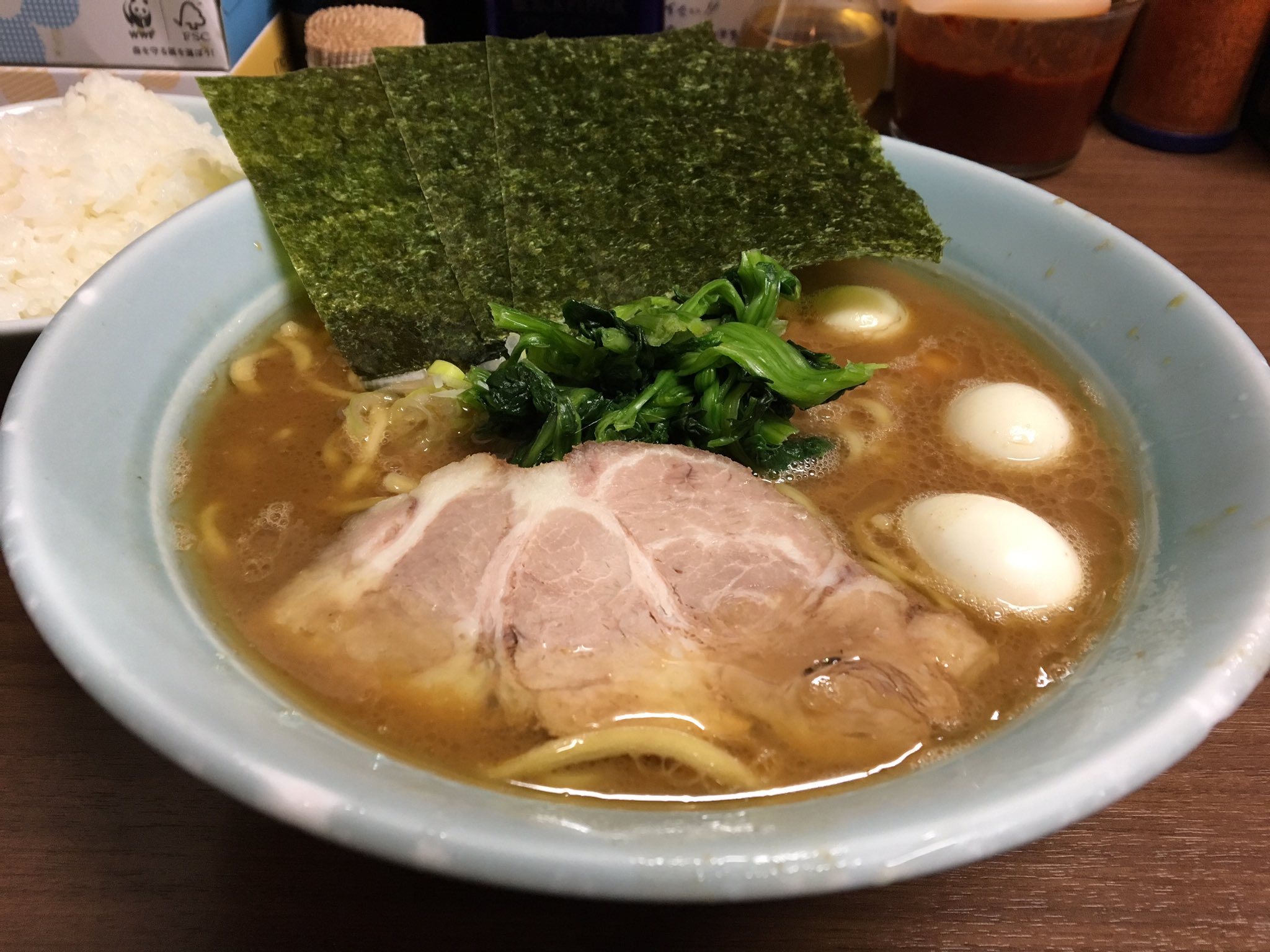 Susuru 何かとお世話になっている渋谷の 横浜家系ラーメン侍 さんにてラーメン うずら 半ライス 麺かため 濃厚な豚骨とキレのある醤油のバランス感が絶妙 都内で一番好きな家系ラーメンです 本日これからテレビ収録です