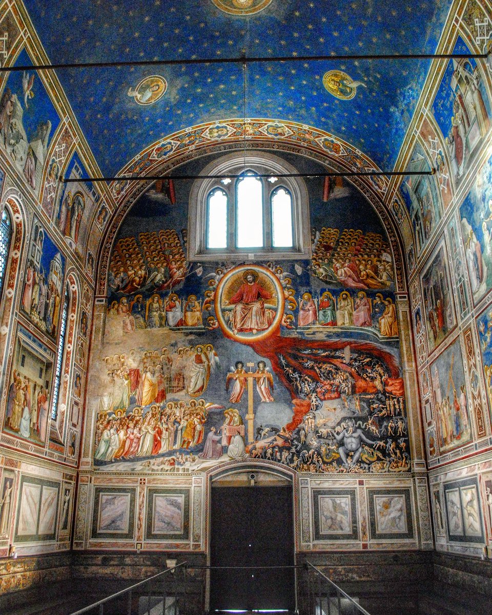 #BuonaDomenica dalla #cappelladegliscrovegni a #Padova 
dove si può ammirare il capolavoro di #Giotto #travel #vagandoingiro #Turismo #SanPatrizio