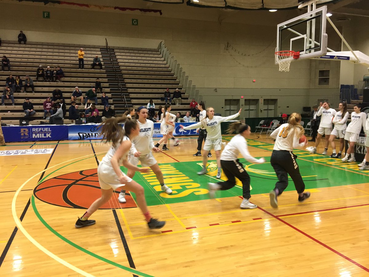 JoeRCurtin's tweet photo. State championship begins now. Go cats! https://t.co/LnMDwggX6G