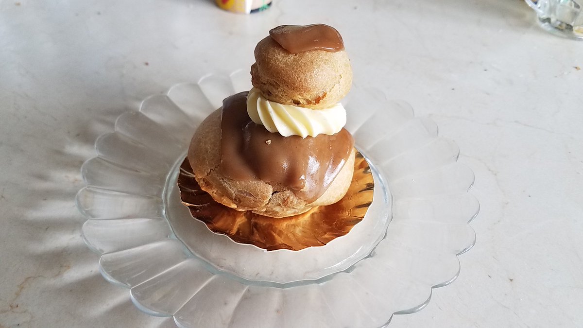 Bisou93's tweet image. Pour réussir à merger 3 algos différents en un seul qui marche, il va falloir prier avec une religieuse
#CodeALaMode @CodinGame