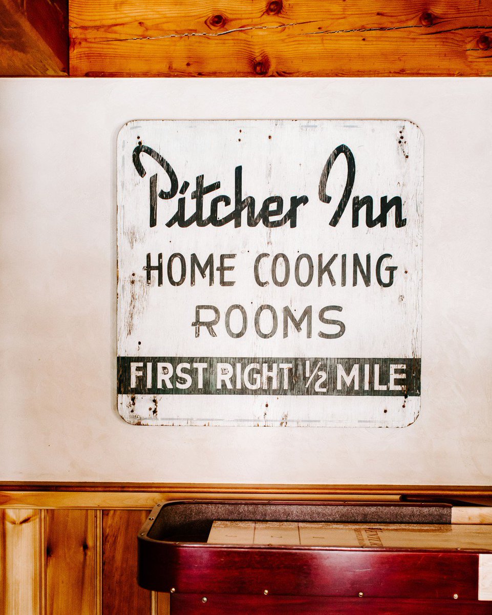 To put it simply...
📷 : Sara Coffin Photo
.
.
.
.
.
.
#relaischateaux #pitcherinnpassport #searchwandercollect #finditstyleit #archilovers #hospitalitydesign #hoteldecor #decorgram #interior123 #eclecticdecor #homeawayfromhome #dametraveler #gourmetrestaurant