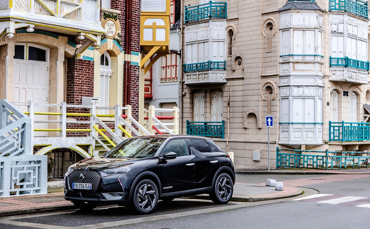 LAutomobileMag's tweet image. #Essai #DS3 #Crossback || automobile-magazine.fr/tous-les-essai…