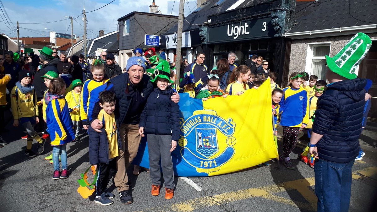 DouglasHallAFC's tweet photo. We had over 100 kids marching in the Douglas Parade today. Thanks to all the coaches and parents who helped out. Special thanks to @barrysofdouglas for the kids party bags afterwards. https://t.co/gzvZAmqQhc