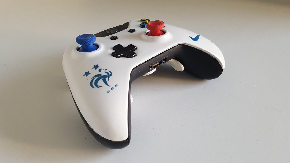 IroxPads's tweet photo. Ramenez la coupe à la maison.. 🎮🎮 @VegedreamGagnoa https://t.co/BZhbe75E8H