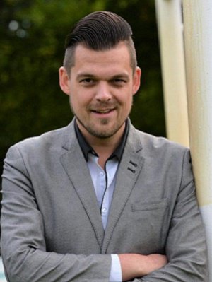 Top dat ook @Dennis_od_Dries, wethouder namens <a href="/GL_Hellendoorn/">GroenLinks Hellendoorn</a>, Water Natuurlijk steunt. "Alles begint met water. Water verdient het dan ook om met het grootste respect behandeld te worden." Blij met deze #ambassadeur! waternatuurlijkdodelta.nl/ambassadeurs/