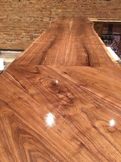 MuleKickin's tweet photo. Woodmen Designs Built and installed our #beautiful #handpicked #blackwalnut #bartop check the video out at: https://t.co/CieRxNVlfj Thanks Gang! https://t.co/z5EDgbzT0D