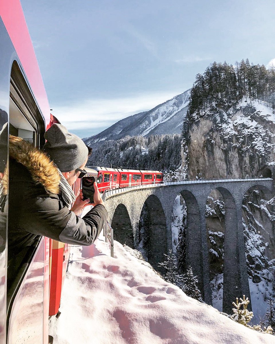 davecodexx's tweet image. Train ride with @rhaetischebahn to the beautiful @EngadinStMoritz ! 🚂❄️🇨🇭
#grhome #graubünden #switzerland #davecodex #rhaetiansensation
instagram.com/davecodex/p/Bv…