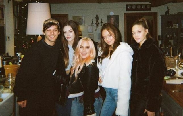 lottiesnews's tweet photo. “Family now, forever &amp; always. ❤️” https://t.co/Kf0Y5MvcWA