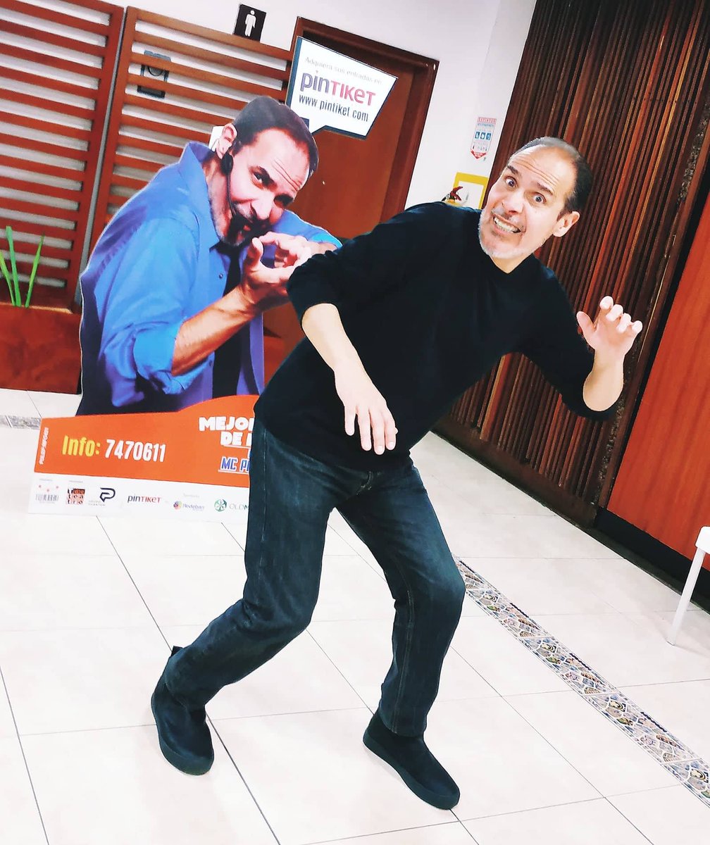 MikyMcPhantom's tweet photo. "MEJOR MORIR DE RISA"!!! En el Auditorio Skandia (Bogotá) Todos los Viernes y Sábados!! @PinTiketCol @TTdeTeatro @SoyTeatroCol #Bogota #ComediaColombia #ColombiaHumor https://t.co/I4VPNj6Jly