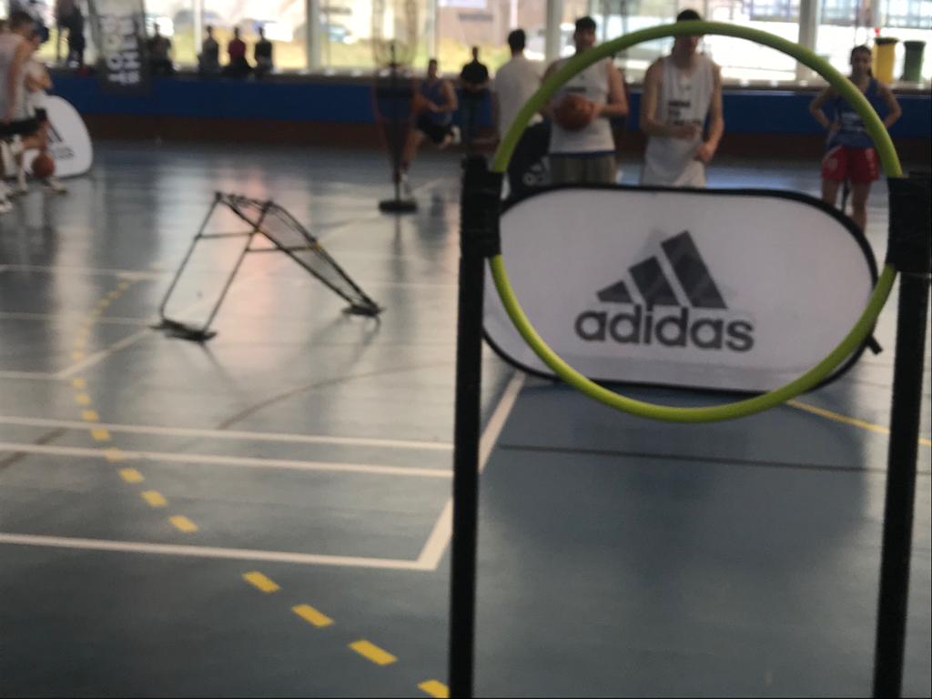 GIGANTESbasket's tweet photo. Todo un lujo de participantes en la experiencia #MARQUEEBOOST de @adidas_ES en Terrassa. https://t.co/okluZ69BGl