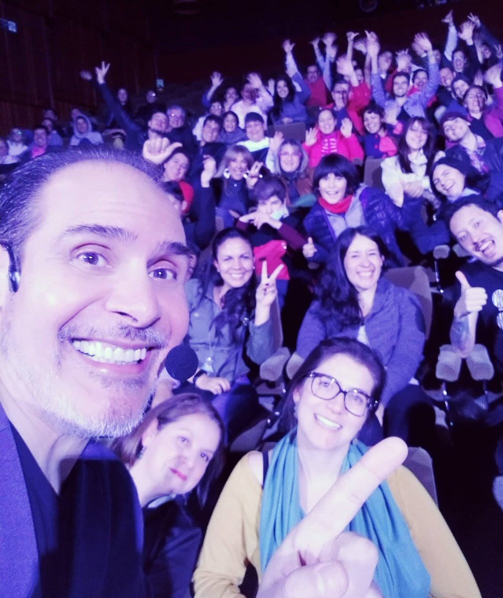 MikyMcPhantom's tweet photo. "MEJOR MORIR DE RISA"!!! En el Auditorio Skandia (Bogotá) Todos los Viernes y Sábados!! @PinTiketCol @TTdeTeatro @SoyTeatroCol #Bogota #ComediaColombia #ColombiaHumor https://t.co/I4VPNj6Jly