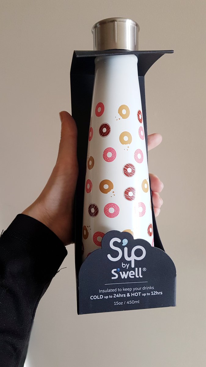 The sweetest way to hydrate. #donute design stainless steel #waterbottle from <a href="/sipbyswell/">S'ip by S'well</a> #socute #sosweet <a href="/FabFitFun/">FabFitFun</a> #fabfitfun #fffgiveaway #soulmatters #meliapuntacanabeach