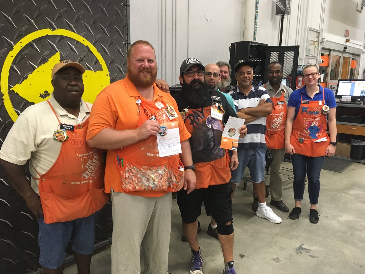 ssteele567's tweet image. Another Opening meeting with Dan and Ray receiving Merit Badges for their awesomeness!!🤩Great Job Men!!