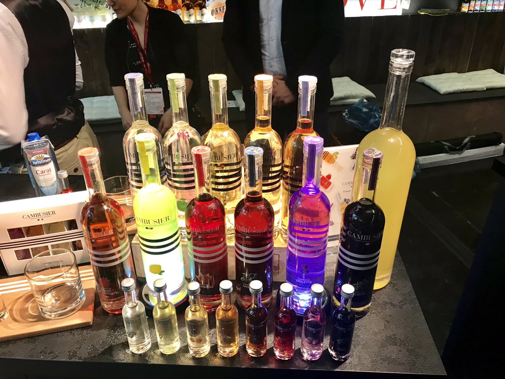 CH_Monnier's tweet photo. Le salon @ProWein, ce sont aussi les #bieres, les #cidres et les #spiritueux, mis en valeur au sein de l’espace #craft 🇫🇷 #bonjourProwein @bf_vins @BrasseursFrance https://t.co/0FJl1gVO0X