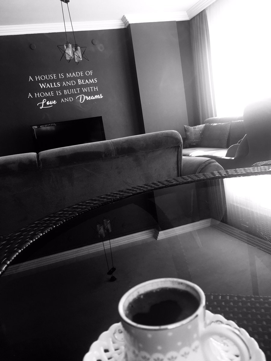 “Bir insana güvenip güvenemeyeceğini anlamanın tek yolu, ona güvenmektir..”

Ernest Hemingway