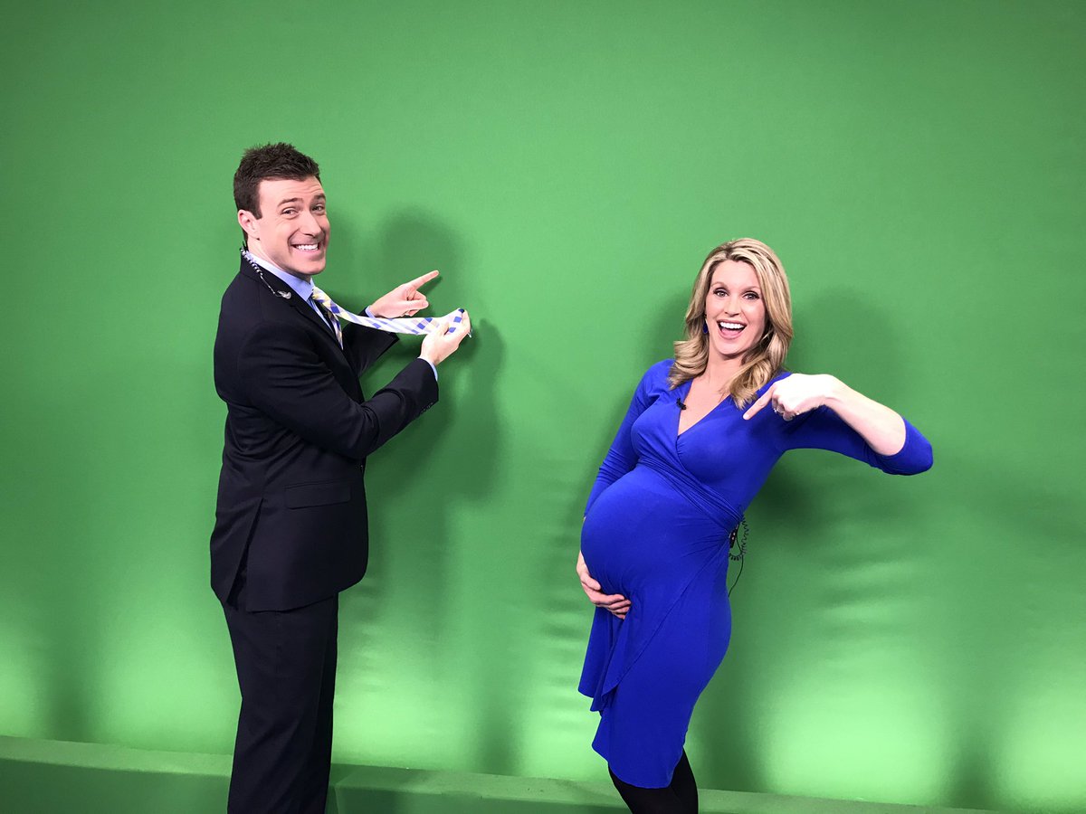LeahBenoFox9's tweet image. Happy St Patrick’s Day! We promise we are in the spirit today...but have our reasons for not wearing green. #greenscreenproblems and #wearingwhateverfits