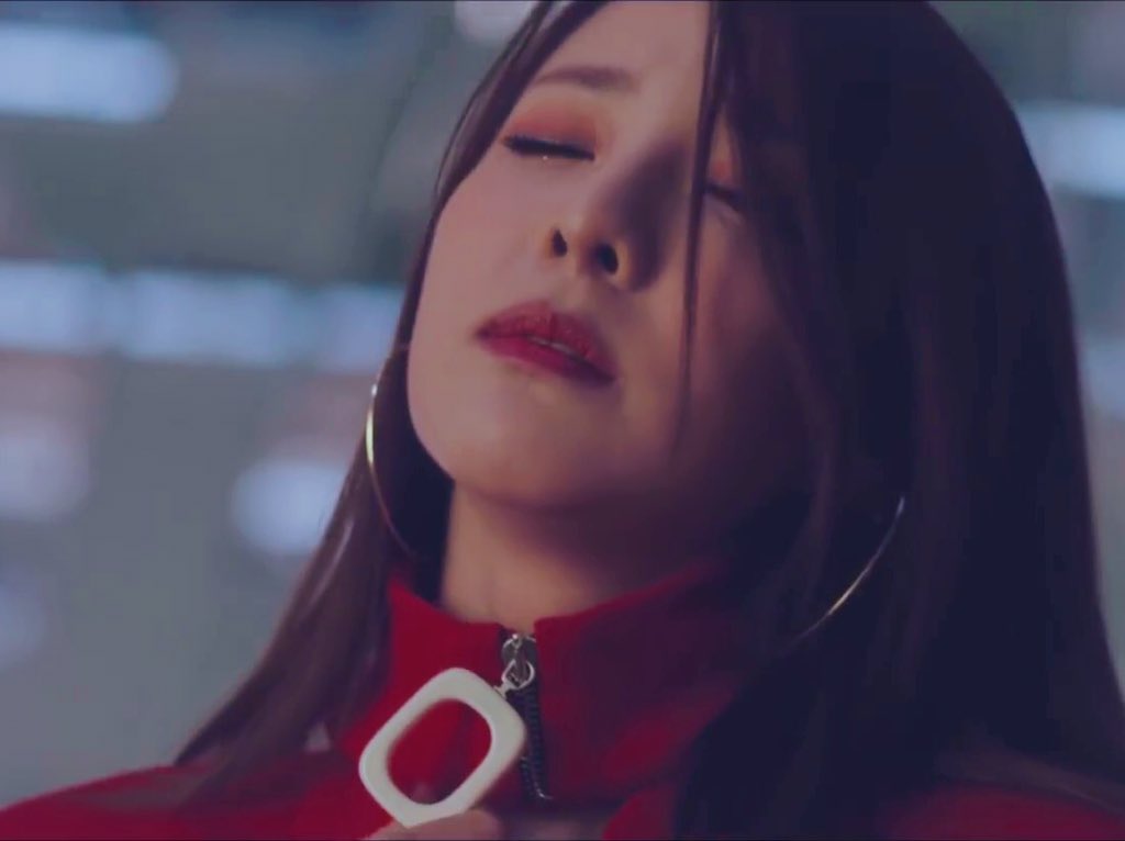 mavisstonefire's tweet photo. My beautiful queen. โค๏ธ
#dara https://t.co/B9sqeTBD7K