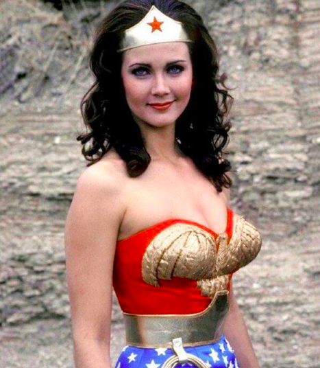 HistoryInPics's tweet photo. Lynda Carter as Wonder Woman, 1976 https://t.co/soBwaZyn05