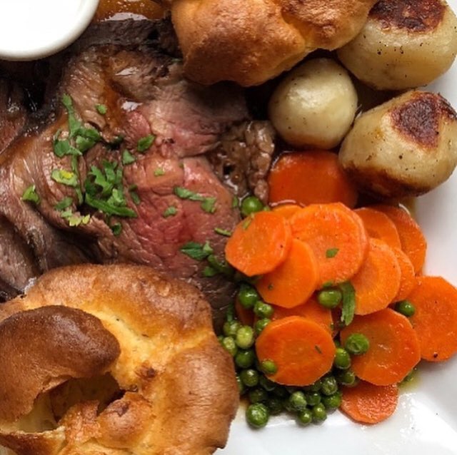 Lá fhéile Pádraig sona dhaoibh!
Happy St. Patrick’s Day to all our family and friends!
Whether you’re craving a Full Irish Breakfast, Sunday Roast or Corned Beef &amp; Cabbage, you’re in the right spot today! 
Open at 10am.    #fullirish #sundayroast #cornedbeef  #nyc #stpatricksday