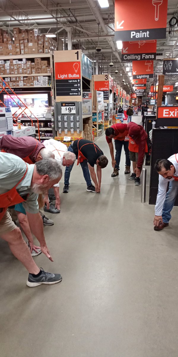 Getting ready to be safe, drive sales, service and have fun!!  #@hd6804