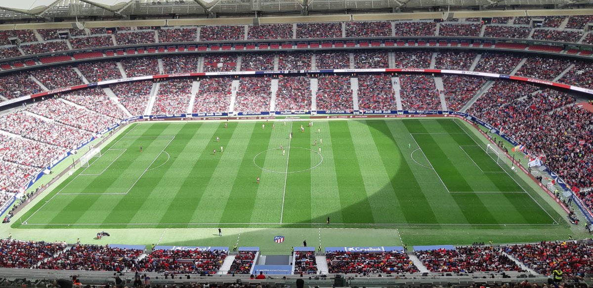 rfef's tweet photo. 🚨¡¡RÉCORD HIS-TÓ-RI-CO!!🚨

60.739 espectadores se han dado cita en el @Metropolitano para ver el #AtletiBarça 🏟

👏🏻👏🏻👏🏻👏🏻👏🏻👏🏻👏🏻👏🏻👏🏻👏🏻

🔗 https://t.co/IbGTGck1Mv https://t.co/a6rstQStjl