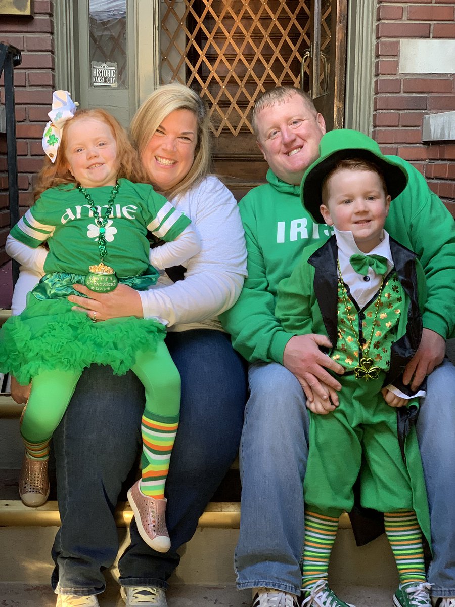 PeopleofCowtown's tweet photo. Happy St Patrick’s Day. #kansascity #howwedokc #visitkx #StPatricksDayParade https://t.co/hHq410gfUR