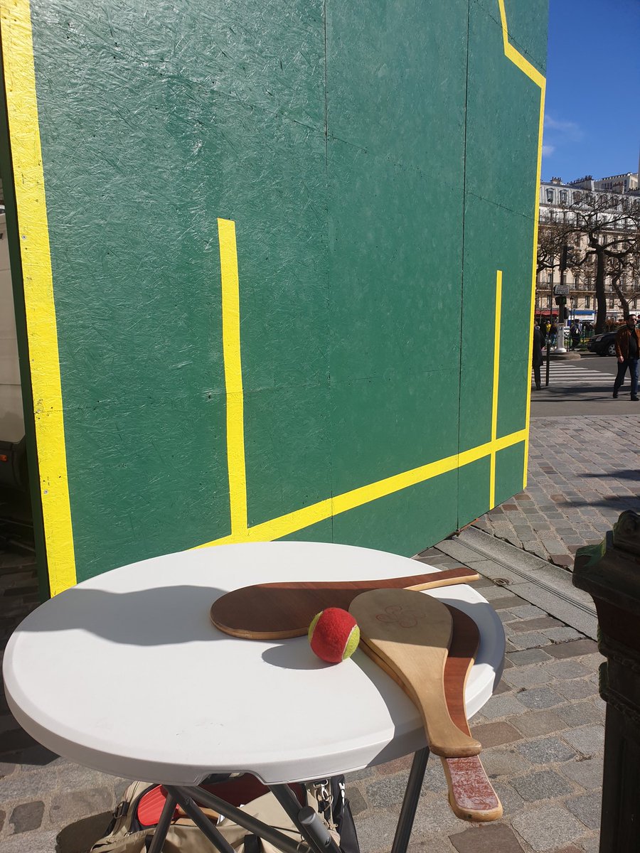 jerome_coumet's tweet photo. Une petite partie de pelote place d'Italie ?
#ParisEnModeBasque https://t.co/mlXrcMCNGC