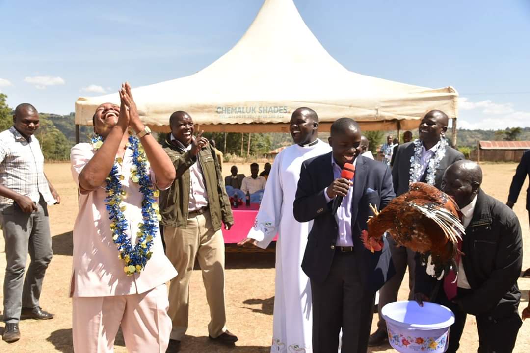 Araap_Sang's tweet photo. Joined Catholic and AIC faithfuls  at Cheptonon for a Sunday Service as well as a fundraiser towards the construction of St.Mary's Catholic Church Cheptonon, Chepterwai ward in Mosop Sub County.

Wishing you a blessed Sunday. #TugaTai https://t.co/giAIqEQZmd