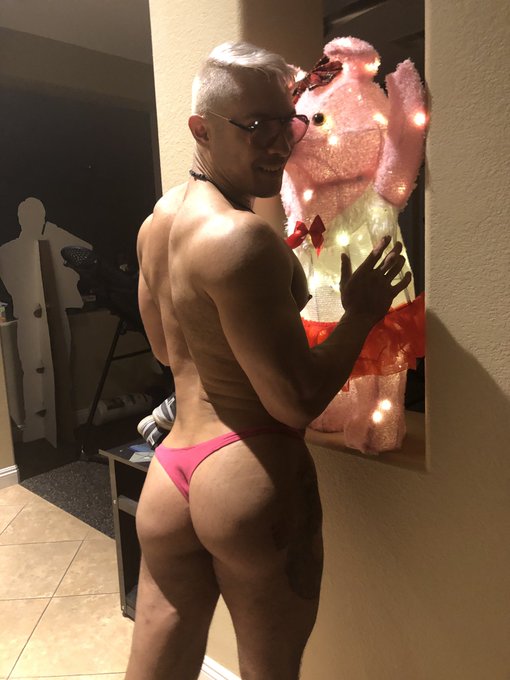 Rose gold https://t.co/zarIMErrQ7<a href="/tag/tattoo"class="tags"><span>#tattoo</span></a><a href="/tag/jjmalibu"class="tags"><span>#jjmalibu</span></a><a href="/tag/unicornstatus"class="tags"><span>#unicornstatus</span></a>