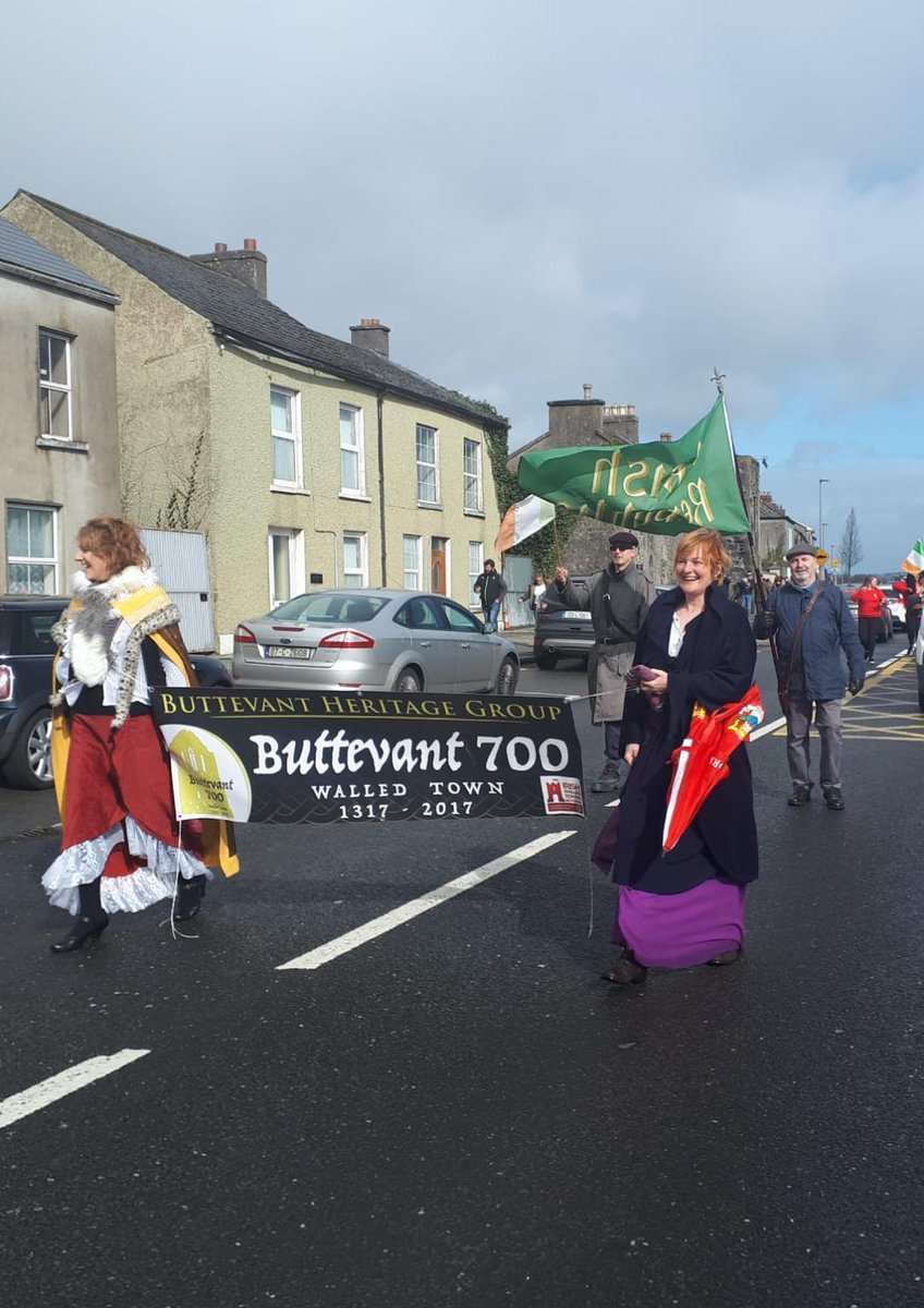 BHG_Buttevant's tweet photo. Great parade today in Buttevant, @BHG_Buttevant take part. See Medieval Buttevant Facebook page for more photos of the parade. #StPatricksDay #StPatricksWeekend #StPatricksDayParade #StPatricksDay2019
#Buttevant #MedievalButtevant https://t.co/g32NT27VoM