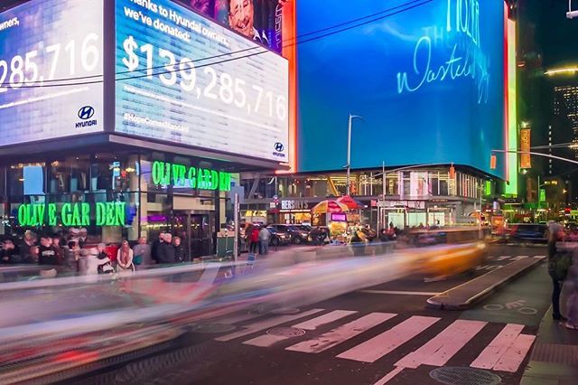 robbert20091972's tweet photo. Times Sq last night #madewithiphone #iphonexsmax #longexposures #newyork #timessquare #topnewyorkphoto #newyorkcity #photographer #travelphotography #worldbestgram #worldcaptures #citybestpics #useformat https://t.co/O9sLboQMGA https://t.co/n63DFSG1xo
