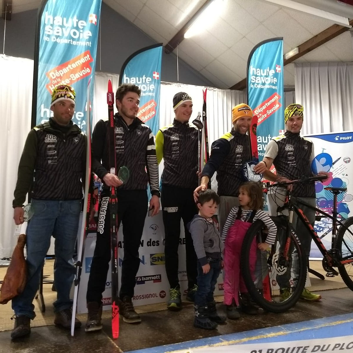 TeamJobstation's tweet photo. Beau tir groupé pour le #TeamJobstationRossignol au marathon des Glières. 
@mougeladrien gagne devant Benoît, @BastienPoirrier, Thomas et Jeremie
#WeAreAllAthletes 
#AnotherBestDay
#Waaa https://t.co/WX9smJkE0t