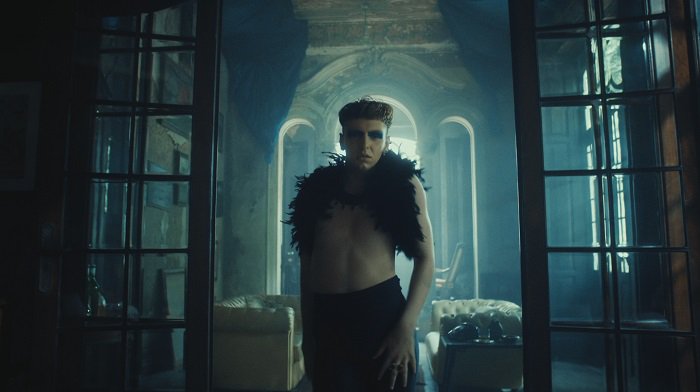 gaybrasil's tweet image. Lumen Craft lança clipe filmado em casarão da Paulista e sobre conflitos de LGBT. Ficou lindo. Assista: goo.gl/dcKhxc