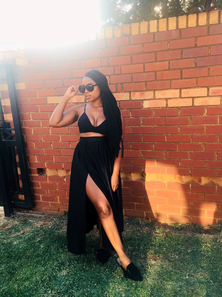 KutlwanoM_'s tweet photo. Black is my fav colour🖤
My mom made this skirt 2 years ago if not more and I forgot about it. Imagine!!
#MomTheDesigner https://t.co/XL9TYTPTrF
