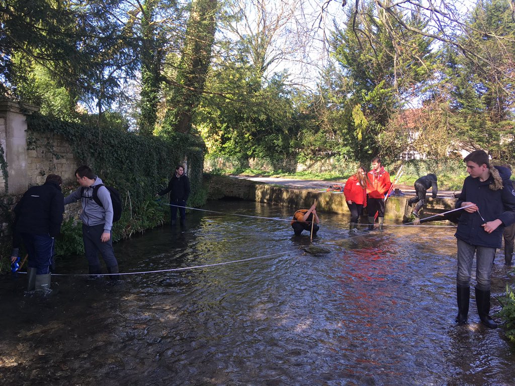 BCHSGeography's tweet photo. Lovely sunshine this morning to measure the River Wey https://t.co/rVEK52OxlP