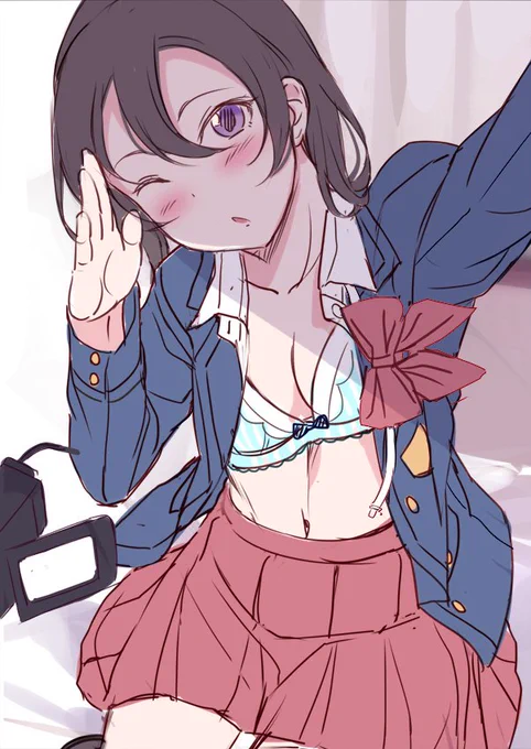 おニューの下着を自撮りする月ちゃん 